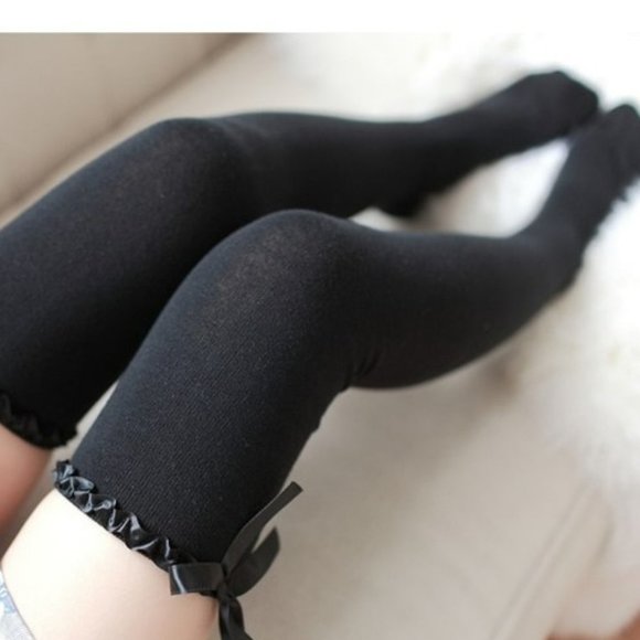WOMEN'S THIGH HIGH SOCKS w/ RIBBON & BOW OVER ELASTIC AT TOP BLACK - Picture 3 of 5